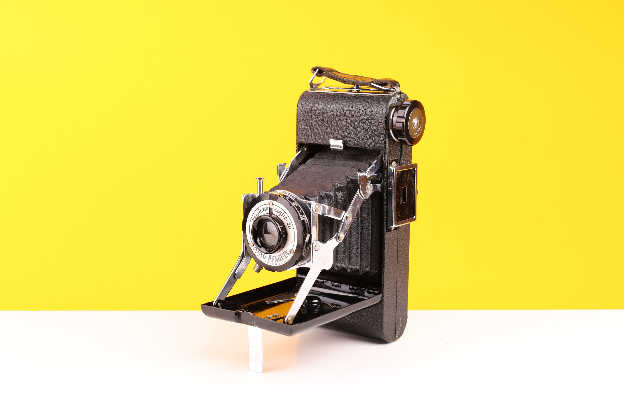 Karshaw Eight-20 King Penguin 120 Folding Film Camera