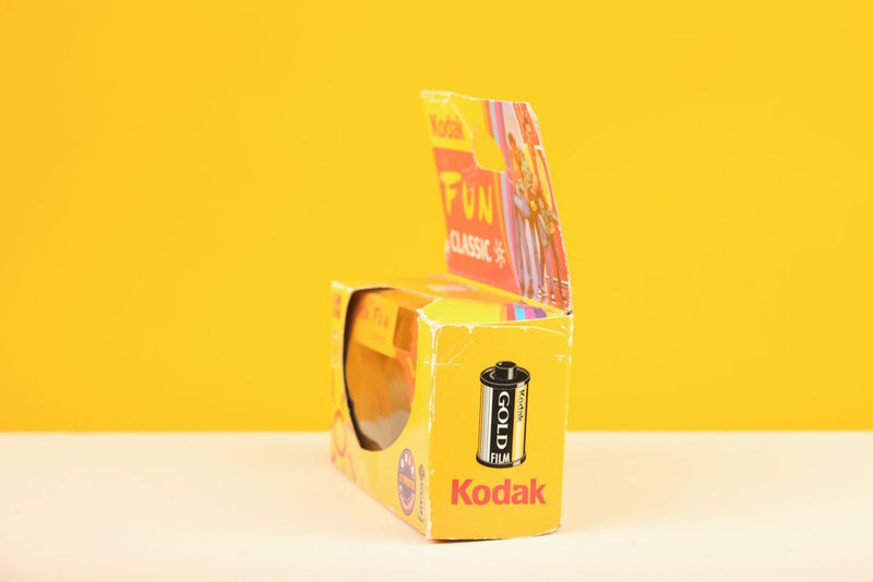 Kodak Fun Classic Disposable 35mm Point and Shoot Camera