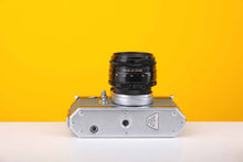 Load image into Gallery viewer, Edixa 35mm Film Camera with Helios- 44 58mm f2 Lens in Green
