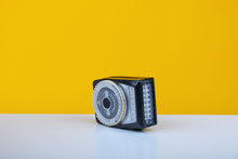 Load image into Gallery viewer, Leningrad 4 Light Meter
