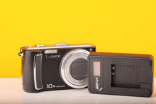 Load image into Gallery viewer, Panasonic Lumix DMC-TZ5 Compact Digital Camera

