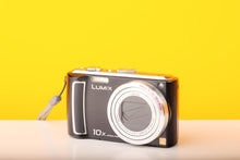 Load image into Gallery viewer, Panasonic Lumix DMC-TZ5 Compact Digital Camera

