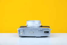 Load image into Gallery viewer, Minolta 24 Rapid 35mm Rangefinder Camera with Case
