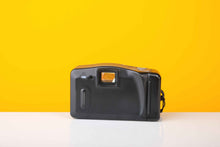 Load image into Gallery viewer, Minolta AF Big Finder 35mm Point and Shoot Film Camera
