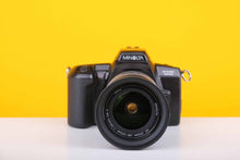 Load image into Gallery viewer, Minolta Dynax 303si with Minolta AF Zoom 28-100mm f3.5 - 5.6 D Lens
