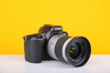 Load image into Gallery viewer, Minolta Dynax 303si with Minolta AF Zoom 28-100mm f3.5 - 5.6 D Lens
