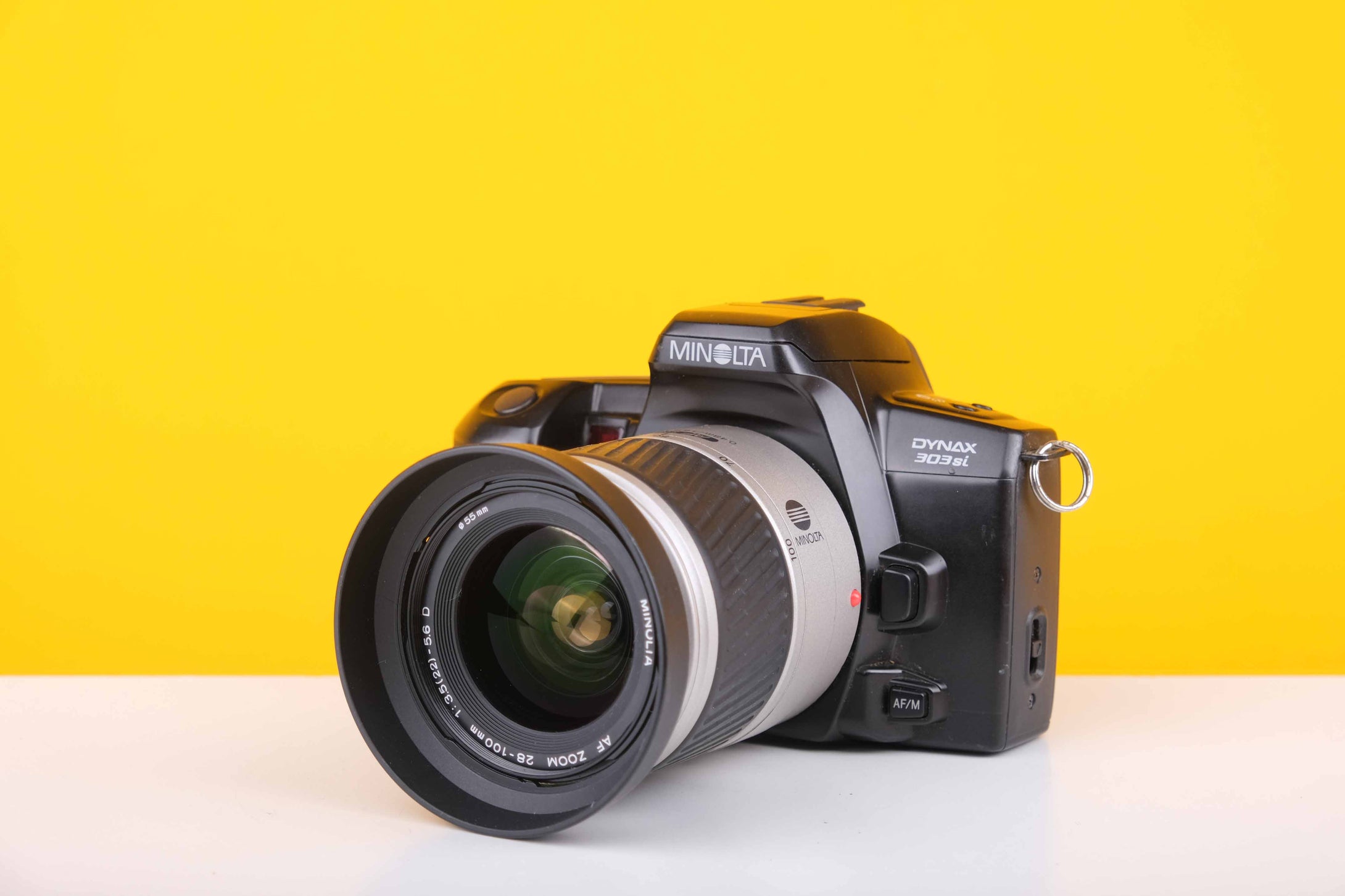 Minolta Dynax 303si with Minolta AF Zoom 28-100mm f3.5 - 5.6 D Lens