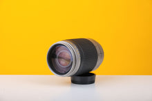 Load image into Gallery viewer, Nikon AF Nikkor 70-300mm f/4.5 - 5.6 G Zoom Lens
