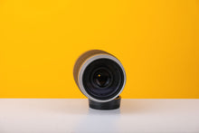 Load image into Gallery viewer, Nikon AF Nikkor 70-300mm f/4.5 - 5.6 G Zoom Lens
