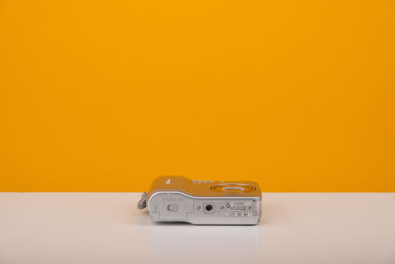 Nikon Coolpix L3 Digital Camera