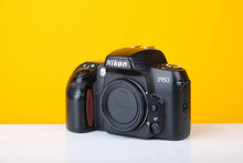 Load image into Gallery viewer, Nikon F60 35mm SLR Film Camera Body Black
