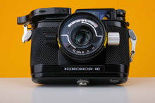 Load image into Gallery viewer, Nikon Nikonos-III 35mm SLR Film Camera
