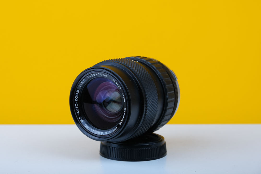 Olympus Zuiko  35-70mm f/3.6 Auto-Zoom Lens with Case