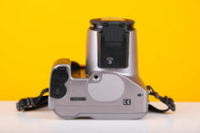 Load image into Gallery viewer, Olympus IS-200 35mm Point and Shoot Film Camera
