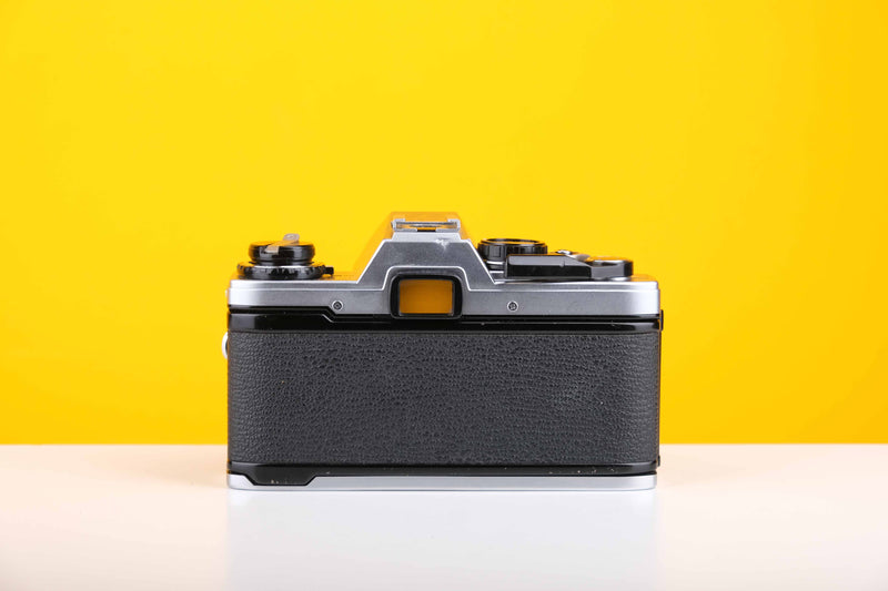 Olympus OM10 35mm Film Camera with Vivitar 28mm f2.8 MC Lens with Manual Adapter