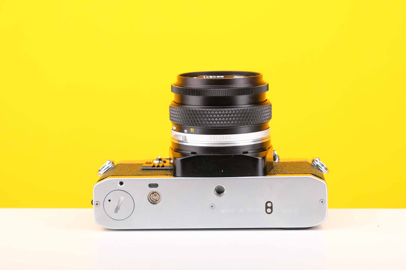 Olympus OM10 35mm Film Camera with Zukio Olympus OM-System MC Auto-S 50mm f1.8 Auto-Zoom Lens in Green