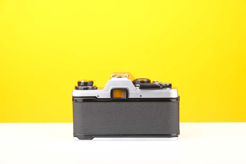 Olympus OM10 35mm SLR Film Camera with Miranda 28-70mm f3.8-4.8 MC Macro Lens