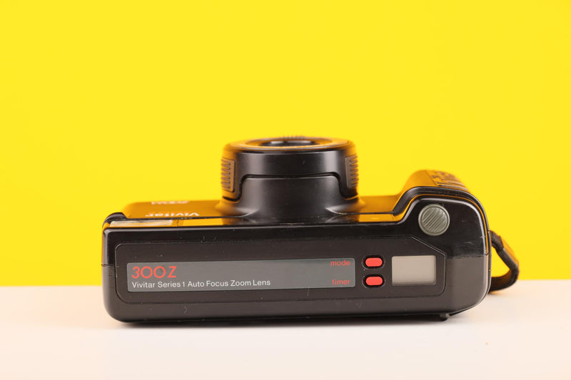 Vivitar 300z 35mm Point and Shoot Film Camera