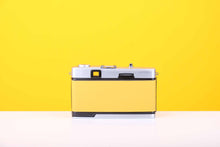 Load image into Gallery viewer, Olympus Trip 35 35mm Film Camera with Zuiko 40mm f2.8 Lens in Yellow
