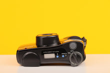 Load image into Gallery viewer, Olympus Superzoom 70/ Zoom 2000 Film Camera 35mm Point and Shoot
