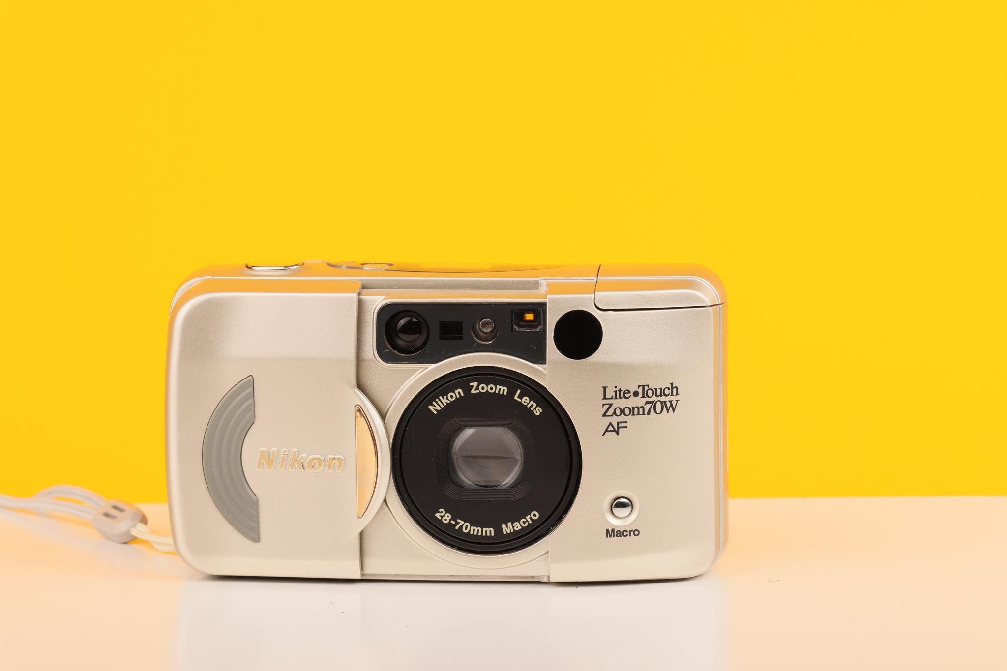 Nikon LITE フィルムカメラ Nikon Lite Touch Zoom 70W AF 35mm Point and Shoot Film Camera