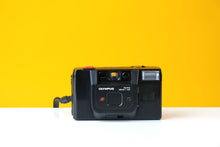 Load image into Gallery viewer, Olympus Trip AF 35mm Point and Shoot Film Camera
