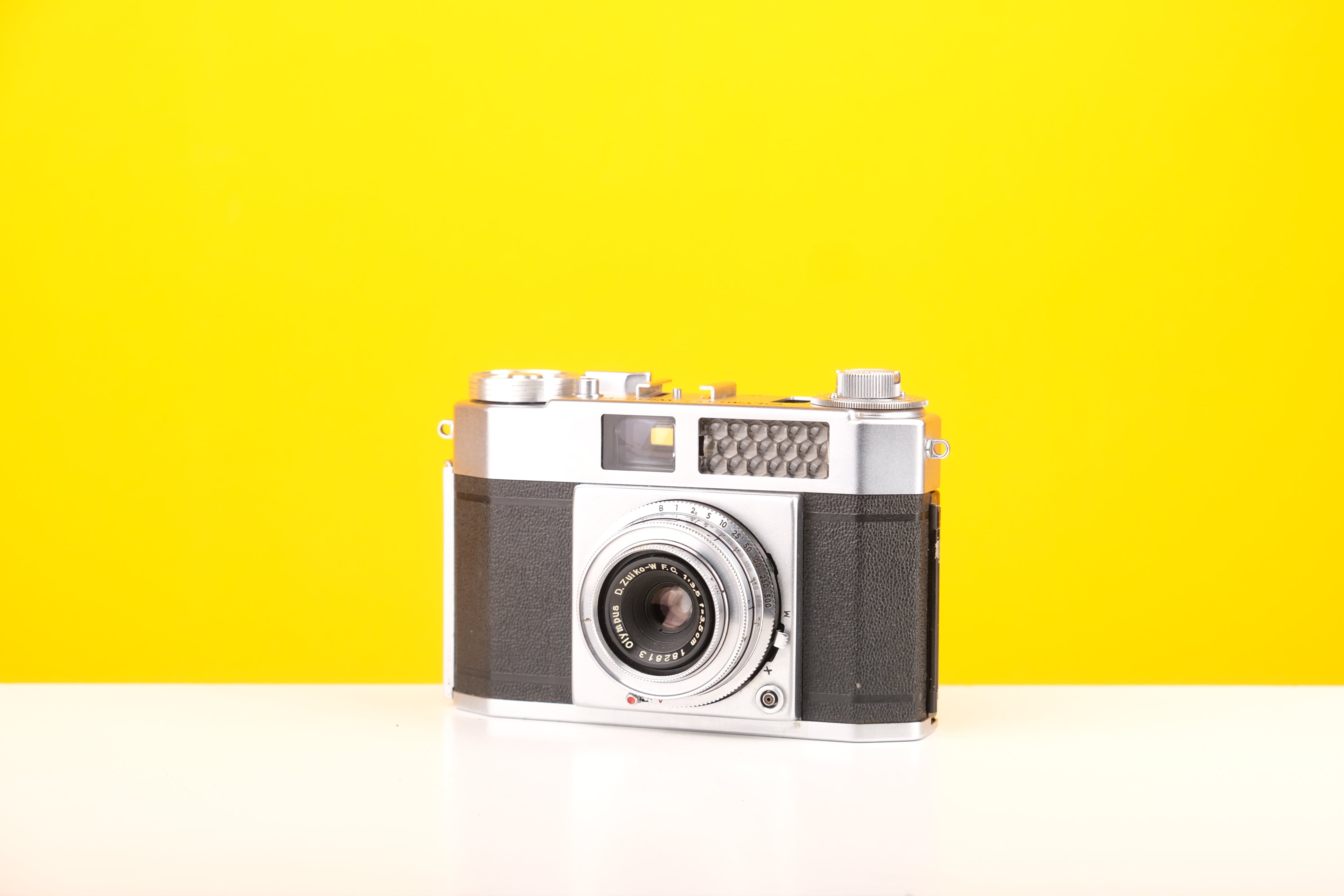 レトロカメラ　OLYMPUS WIDE Olympus Wide-E 35mm Rangefinder Film Camera with Leather Case