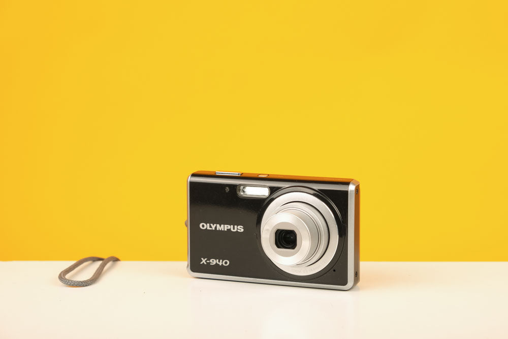 Olympus X-940 Digital Camera