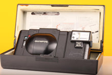 Load image into Gallery viewer, Olympus XA 35mm Rangeinder Film Camera Boxed
