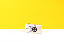 Load image into Gallery viewer, Olympus i Zoom 75 Deluxe APS Film Camera Boxed
