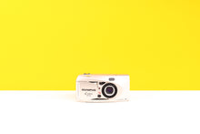 Load image into Gallery viewer, Olympus i Zoom 75 Deluxe APS Film Camera Boxed
