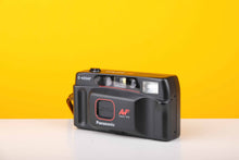Load image into Gallery viewer, Panasonic C-420 AF 35mm Point and Shoot Film Camera

