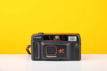 Load image into Gallery viewer, Panasonic C-420 AF 35mm Point and Shoot Film Camera
