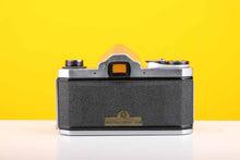 Load image into Gallery viewer, Asahi Pentax H2 35mm SLR Camera with Takumar 50mm f/4 Super-Multi-Coated Lens
