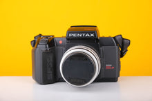 Load image into Gallery viewer, Pentax SFX 35mm SLR Film Camera with 35-80mm F/4 Lens
