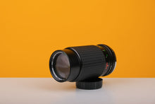 Load image into Gallery viewer, Super Paragon 75-200mm f/4.5 Auto Tele Zoom Lens Boxed OM Mount For Olympus Cameras
