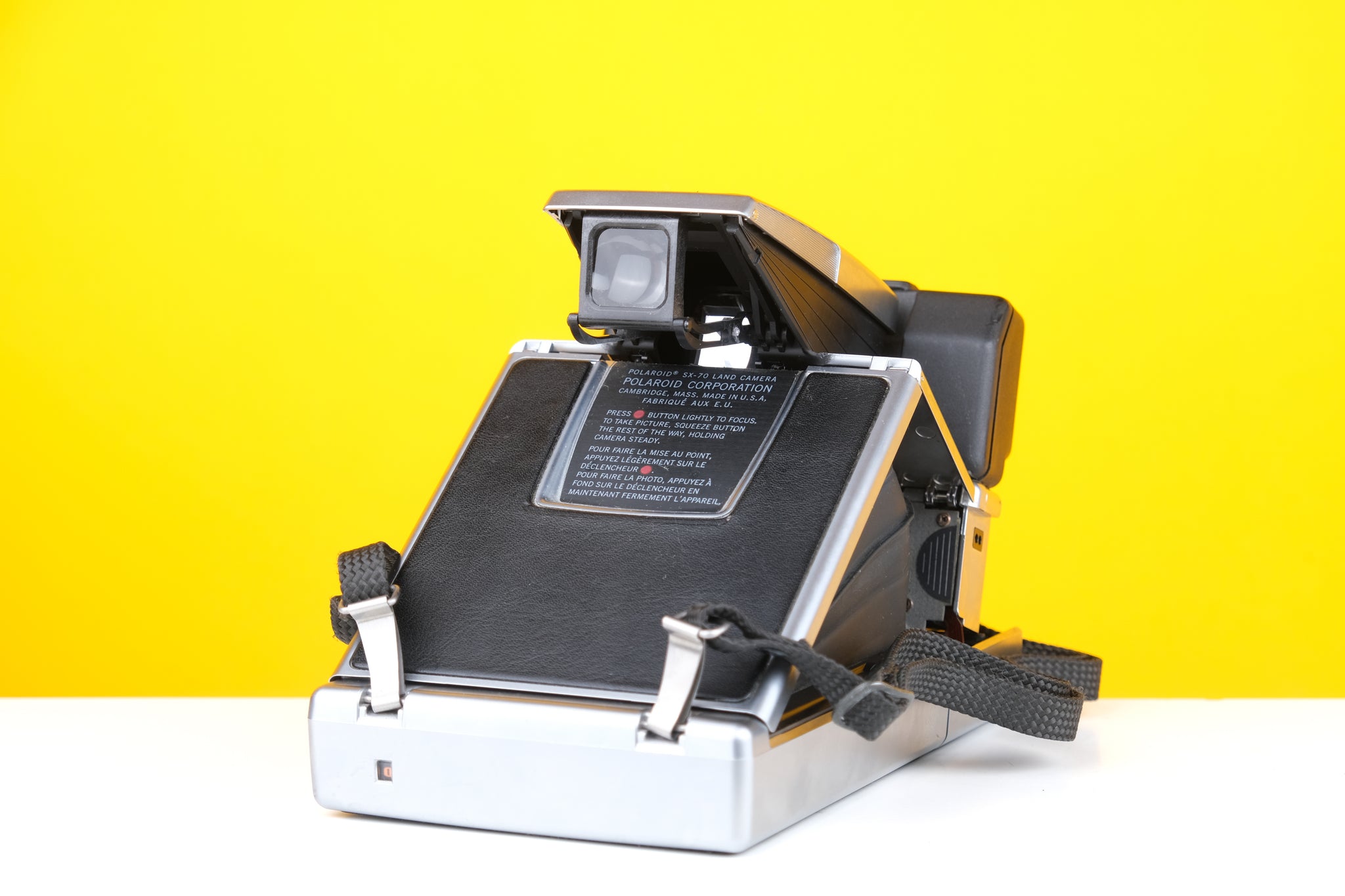 Polaroid SX-70 Land Camera Sonar Autofocus Instant Film