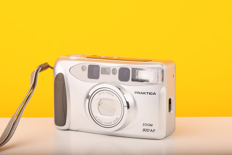Praktica Zoom 900 AF 35mm Point and Shoot Film Camera