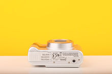 Load image into Gallery viewer, Panasonic Lumix DMC-LZ3 Digital Camera
