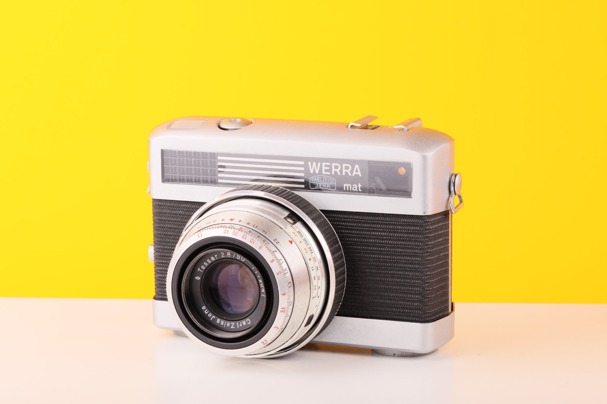 Carl Zeiss Werra Mat 35mm Scale Focus Camera