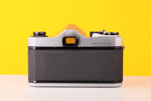 Load image into Gallery viewer, Pentax Spotmatic Honeywell 35mm SLR Film Camera with Super-Takumar 55mm f2 lens
