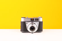 Load image into Gallery viewer, Kodak Retinette 1A Vero 35mm Viewfinder Film Camera
