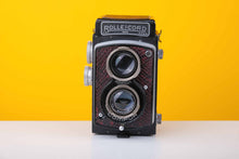Load image into Gallery viewer, Rolleicord IIc 120 Medium Format Film Camera in Faux Snake Skin
