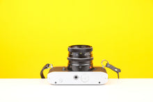 Load image into Gallery viewer, Rolleiflex SL35 35mm Film Camera with Carl Zeiss Planar 50mm f1.8 Lens with Leather Case
