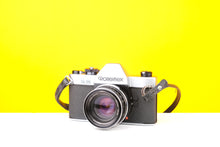 Load image into Gallery viewer, Rolleiflex SL35 35mm Film Camera with Carl Zeiss Planar 50mm f1.8 Lens with Leather Case
