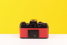 Load image into Gallery viewer, Rolleiflex SL35 E 35mm Film Camera with Rollei Planar 50mm f1.8 Lens in Red

