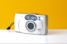Load image into Gallery viewer, Samsung Fino 700XL 35mm Film Camera Point and Shoot
