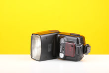Load image into Gallery viewer, Nikon Speedlight SB-26 Flash Boxed

