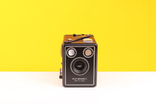 Load image into Gallery viewer, Six-20 &#39;Brownie&#39; C by Kodak 620 Film Camera
