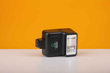 Load image into Gallery viewer, Sunpak Auto 114 Flash
